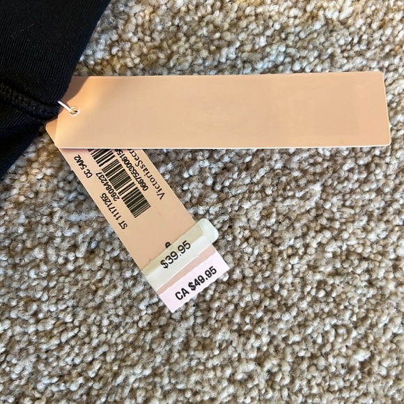 Victoria Secret Yoga Pants - Picture 2 of 4